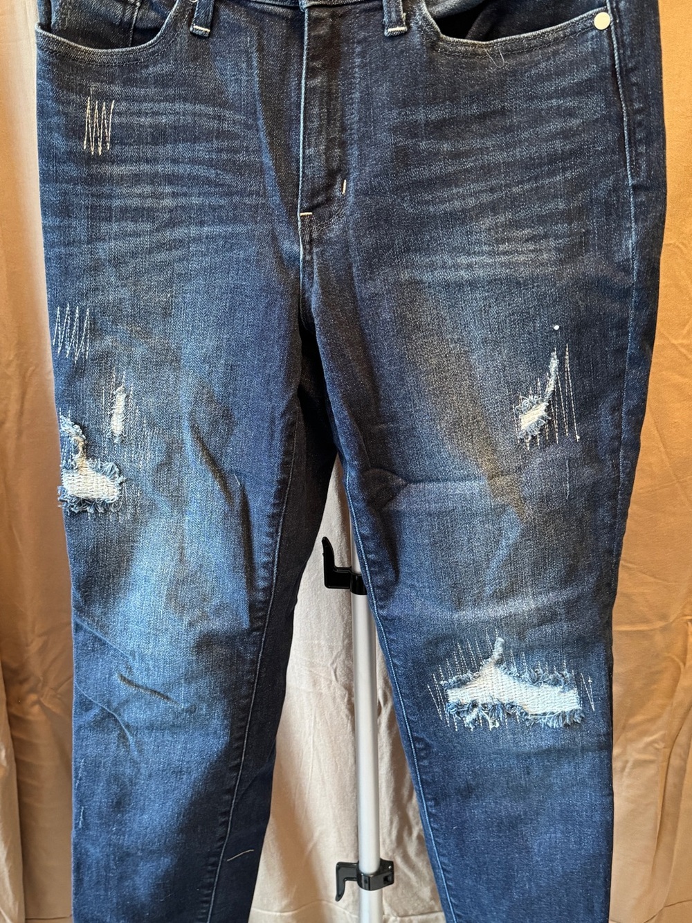 Judy Blue Dark Blue Boyfriend Distressed Jeans